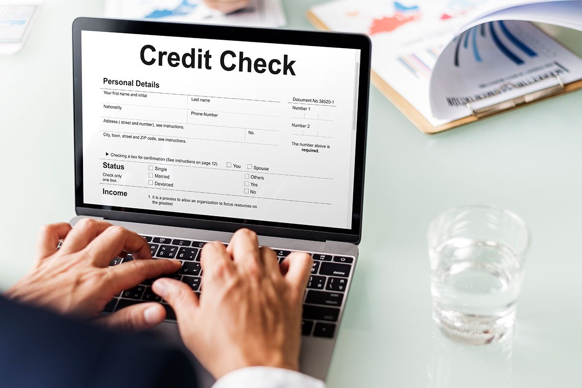 Deciphering Credit: Understanding the Difference Between a Credit Report and a Credit Score